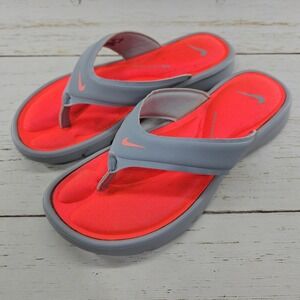 Nike Comfort Footbed Womens Size 7 Gray Pink Thong Flip Flops Sandals Athletic